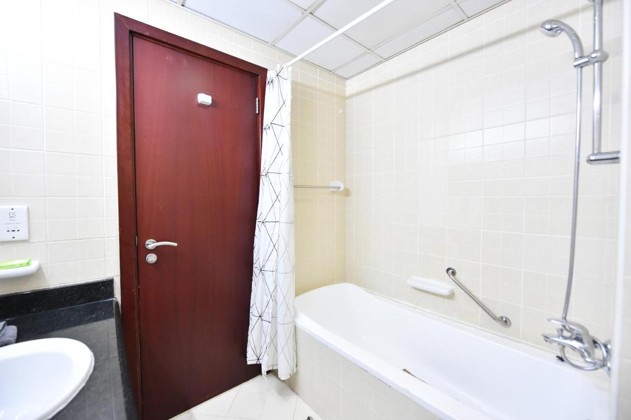Luxury Escapes - Spacious Fully Furnished Studio Apt - Next To Metro, 5 Mins From Mall - Med46 Дубай Екстер'єр фото