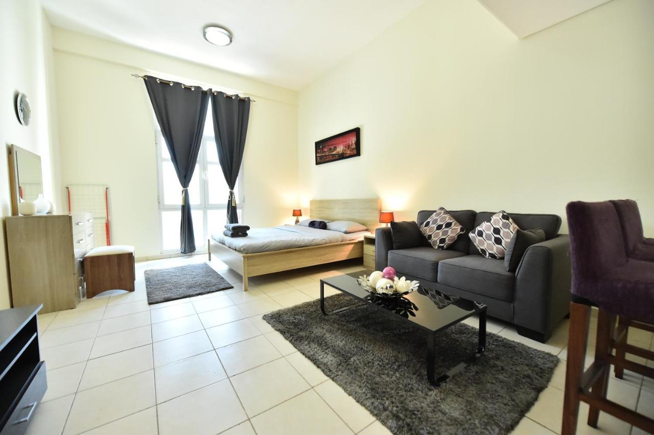 Luxury Escapes - Spacious Fully Furnished Studio Apt - Next To Metro, 5 Mins From Mall - Med46 Дубай Екстер'єр фото